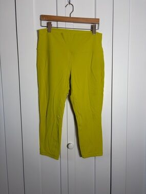 Lululemon High-Waist Yellow-Green Active Capri Leggings Size 14